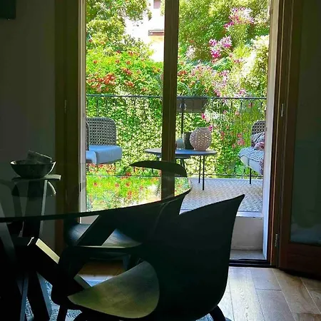 Vibes - Terrace In Appartement
