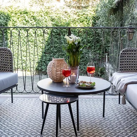 Vibes - Terrace In Apartment