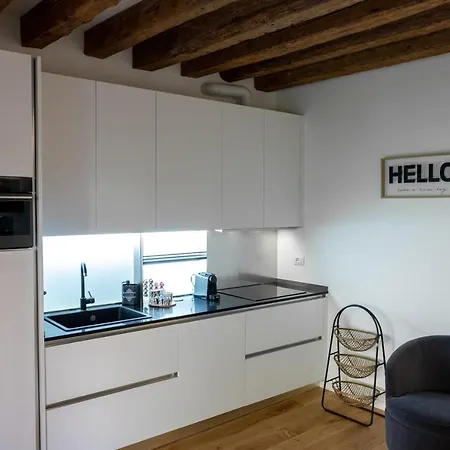 Apartman Vibes - Terrace In Velence